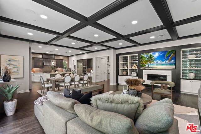 55 Suede, Irvine, CA 92602