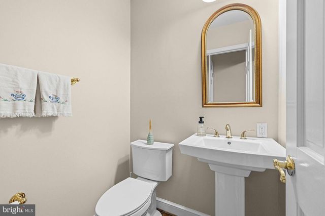 3140 ABERFOYLE PL NW, Washington, DC 20015