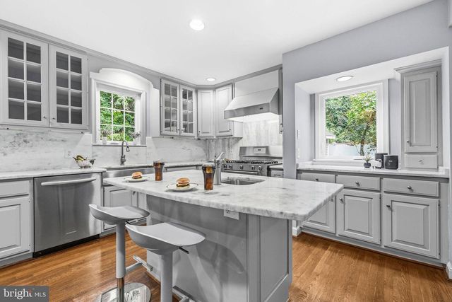 3140 ABERFOYLE PL NW, Washington, DC 20015