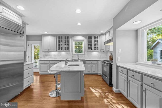 3140 ABERFOYLE PL NW, Washington, DC 20015