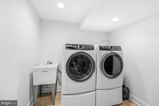3140 ABERFOYLE PL NW, Washington, DC 20015