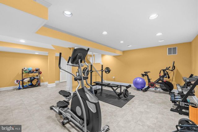 3140 ABERFOYLE PL NW, Washington, DC 20015