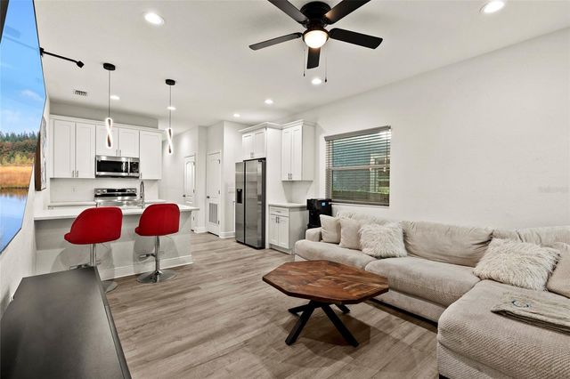 2106 E 17TH AVENUE, Tampa, FL 33605