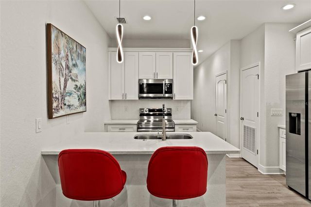 2106 E 17TH AVENUE, Tampa, FL 33605