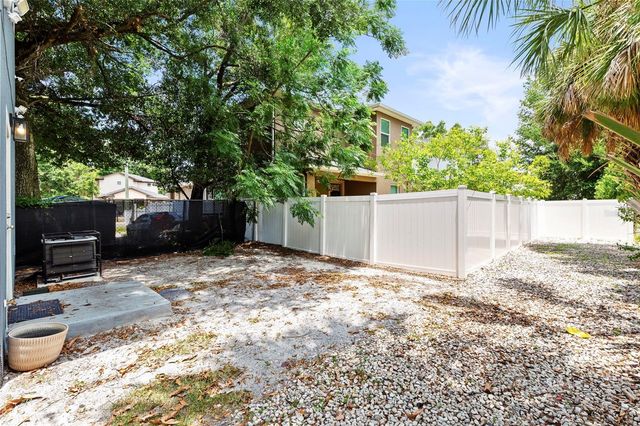 2106 E 17TH AVENUE, Tampa, FL 33605