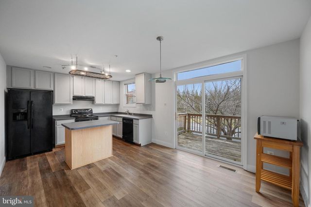 1901 LINDEN AVE, Baltimore, MD 21217