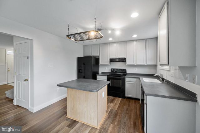 1901 LINDEN AVE, Baltimore, MD 21217