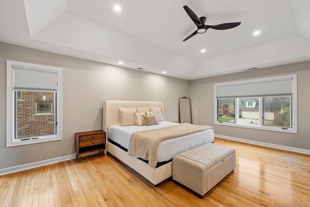 1203 N Burning Bush Lane, Mount Prospect, IL 60056