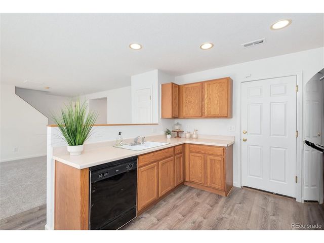 10655 Forester Pl, Longmont, CO 80504