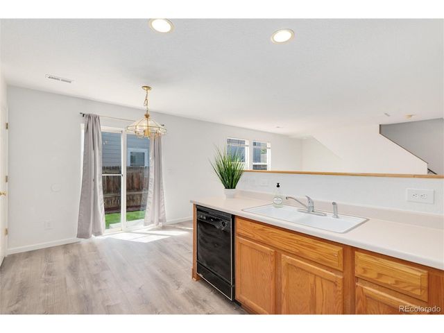10655 Forester Pl, Longmont, CO 80504