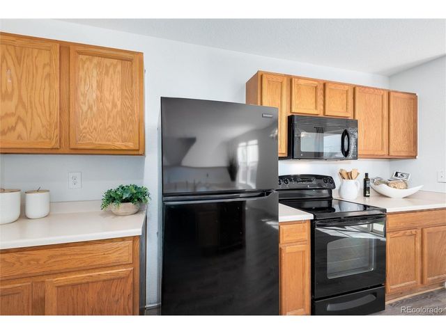 10655 Forester Pl, Longmont, CO 80504