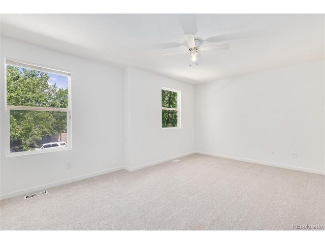 10655 Forester Pl, Longmont, CO 80504