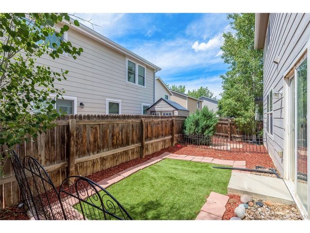 10655 Forester Pl, Longmont, CO 80504