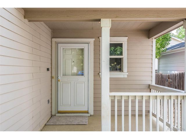 10655 Forester Pl, Longmont, CO 80504