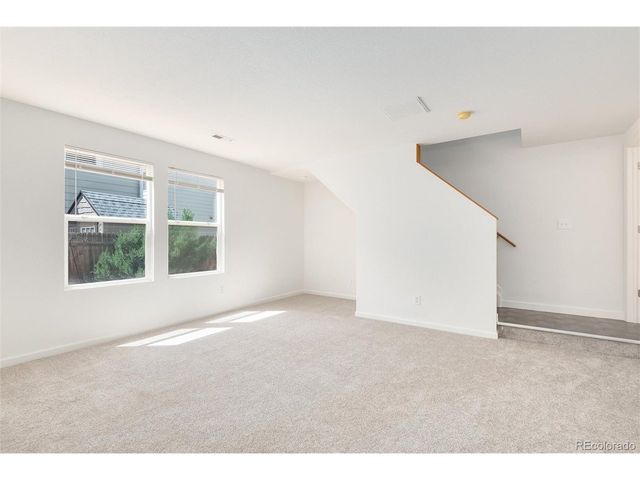 10655 Forester Pl, Longmont, CO 80504