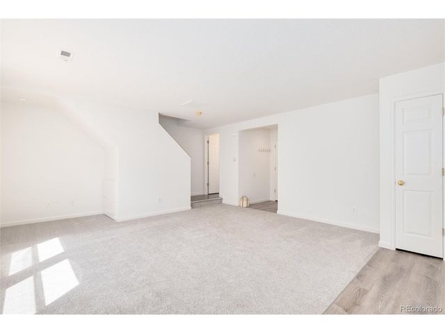 10655 Forester Pl, Longmont, CO 80504