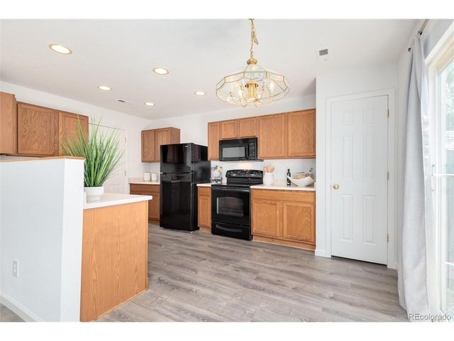10655 Forester Pl, Longmont, CO 80504