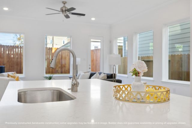 207 Malone Street, Houston, TX 77007