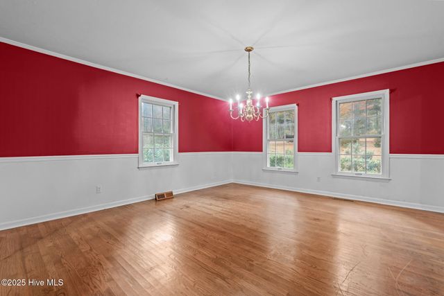 102 James Creek Road, Southern Pines, NC 28387