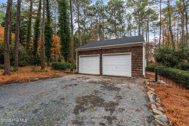 102 James Creek Road, Southern Pines, NC 28387
