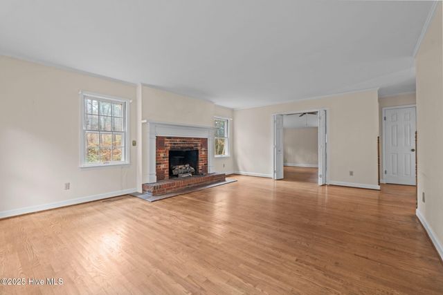 102 James Creek Road, Southern Pines, NC 28387