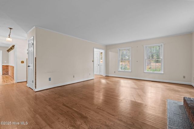 102 James Creek Road, Southern Pines, NC 28387