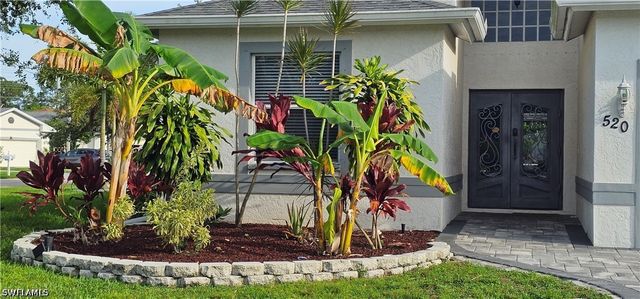 520 Crossfield CIR, Naples, FL 34104