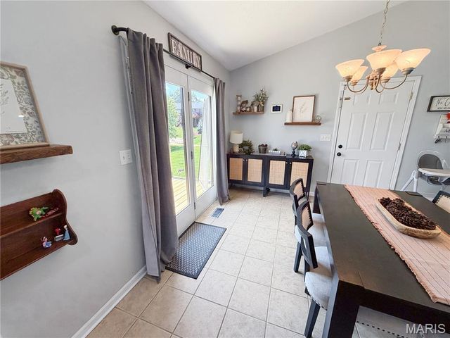 56511 Janapas Trail, Hannibal, MO 63401