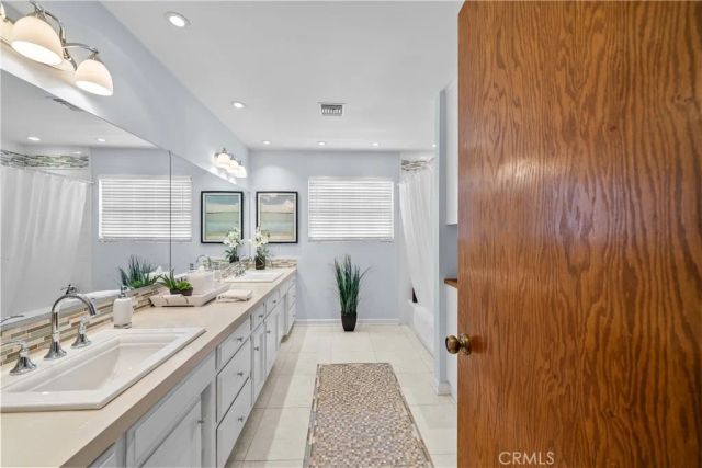 4721 W Avenue M14, Quartz Hill, CA 93536