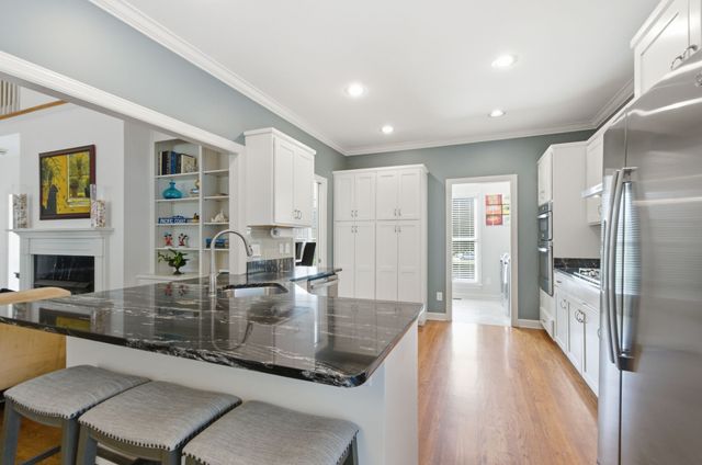 2008 Hunterwood Dr, Brentwood, TN 37027