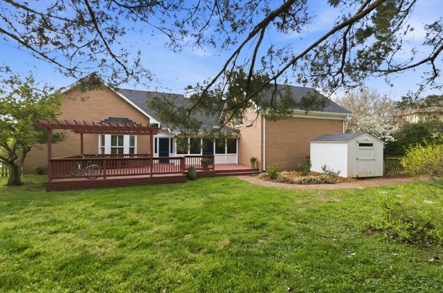 2008 Hunterwood Dr, Brentwood, TN 37027