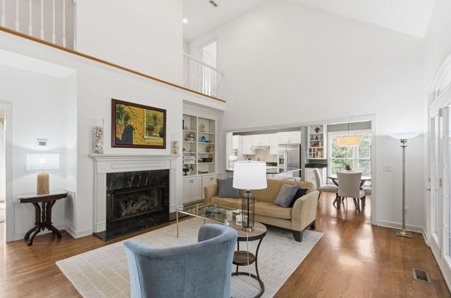 2008 Hunterwood Dr, Brentwood, TN 37027