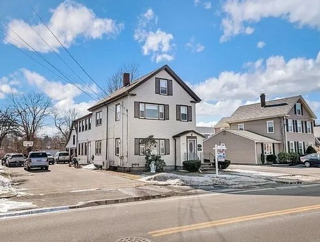 289 Milton St 1, Dedham, MA 02026