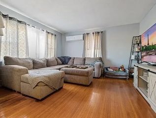 289 Milton St 1, Dedham, MA 02026