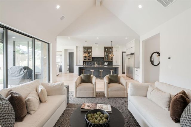 391 Old Creek Road, Edmond, OK 73034