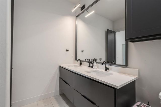 391 Old Creek Road, Edmond, OK 73034