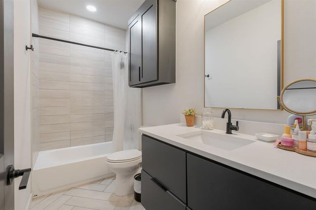 391 Old Creek Road, Edmond, OK 73034