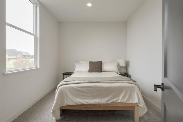 391 Old Creek Road, Edmond, OK 73034