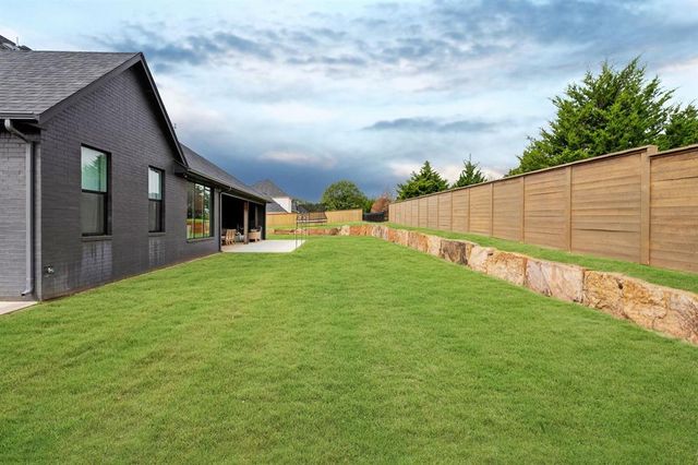 391 Old Creek Road, Edmond, OK 73034