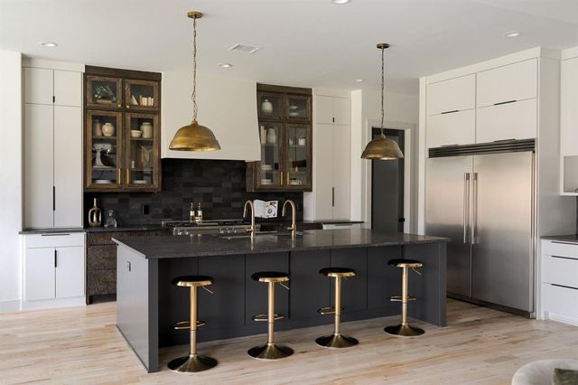 391 Old Creek Road, Edmond, OK 73034