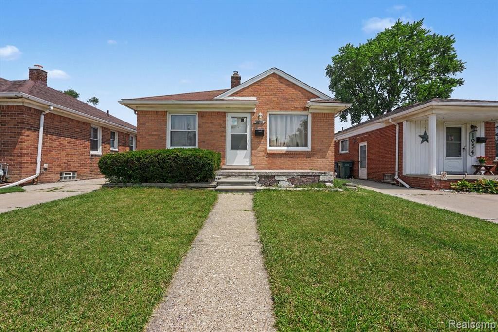 1058 Detroit Avenue, Lincoln Park, MI 48146
