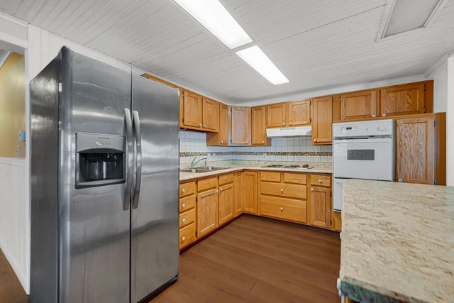 3593 Lake Shore Drive, Bremen, IN 46506