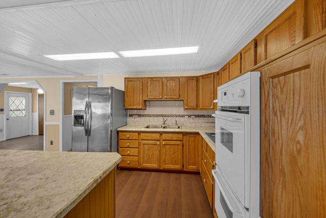 3593 Lake Shore Drive, Bremen, IN 46506