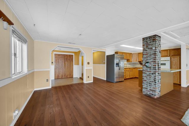 3593 Lake Shore Drive, Bremen, IN 46506