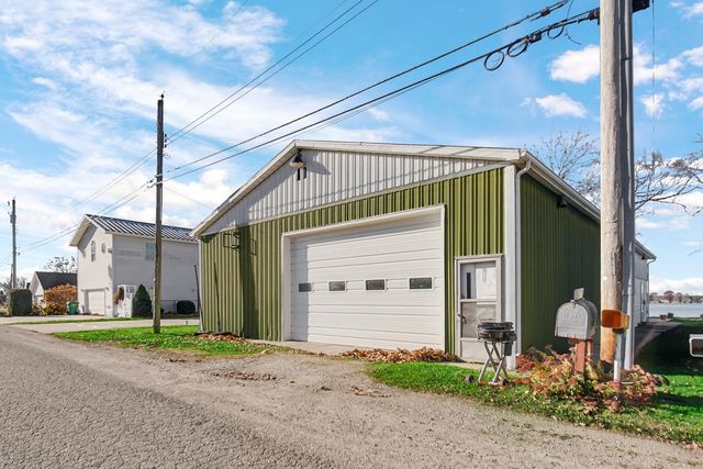 3593 Lake Shore Drive, Bremen, IN 46506