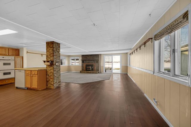 3593 Lake Shore Drive, Bremen, IN 46506