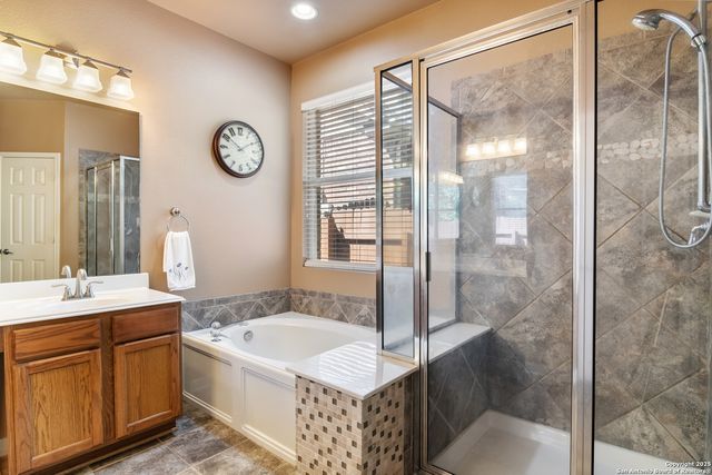13110 Five Brooks, Helotes, TX 78023