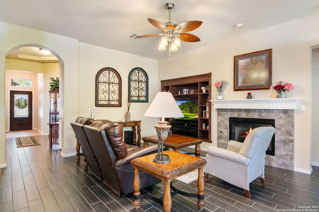13110 Five Brooks, Helotes, TX 78023