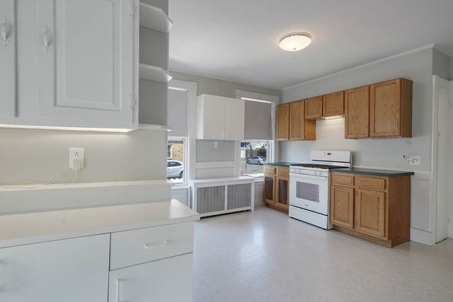 2 Messervy St. 1, Salem, MA 01970