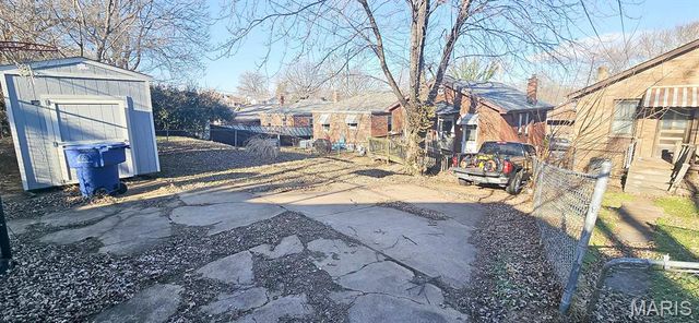 4762 Hamburg Avenue, St Louis, MO 63123